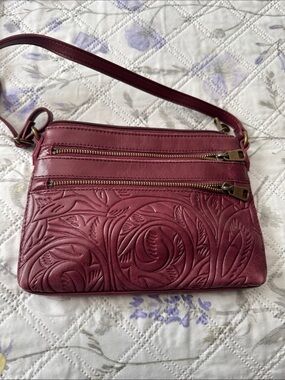 The sak Women's Embossed Crossbody Bag